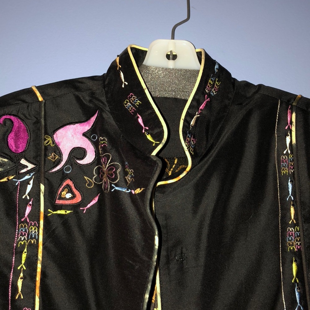 Ladies Jacket - Picture 2 of 4